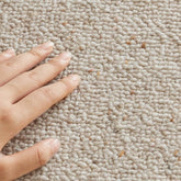 Machine-woven carpet made from 100% pure natural wool! A high-quality item that you can use for a long time (Nude)